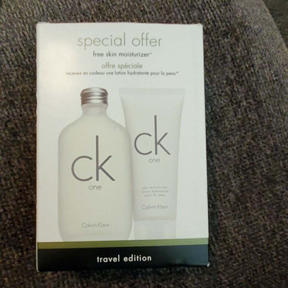 Ck one with free skin moisturizer